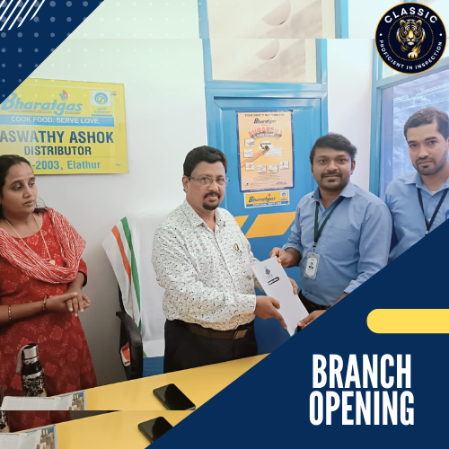 Inspector using mobile app for digital safety report