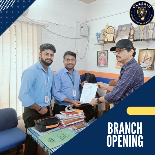 Inspector using mobile app for digital safety report